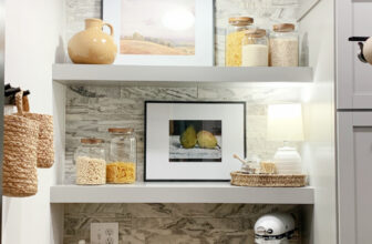 How to Remove STICKY Peel & Stick Tile {& My Replacement!} | Thrifty Decor Chick