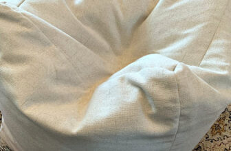 How to Easily Refluff a Pouf or Ottoman in Minutes | Thrifty Decor Chick